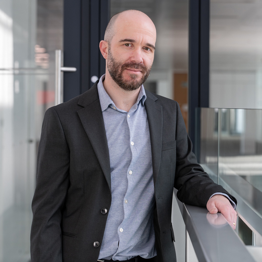 daniel fitzgerald - Head of Commercial Litigation